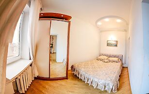 Balcony Apartment near Deribasovskaya