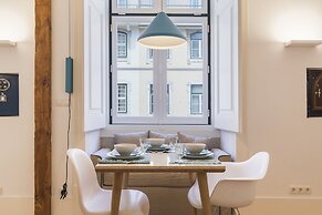 Charming Apartment in Baixa Chiado