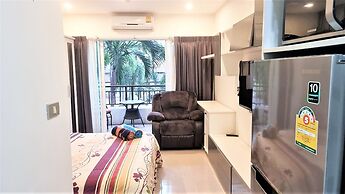 Bang Saray - Lake & Pool Views