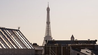 Monsieur George Hotel & Spa – Champs Elysées