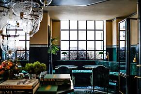 Monsieur George Hotel & Spa – Champs Elysées