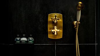 Monsieur George Hotel & Spa – Champs Elysées