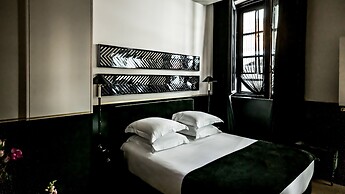 Monsieur George Hotel & Spa – Champs Elysées