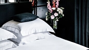 Monsieur George Hotel & Spa – Champs Elysées