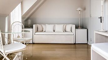 Monsieur George Hotel & Spa – Champs Elysées