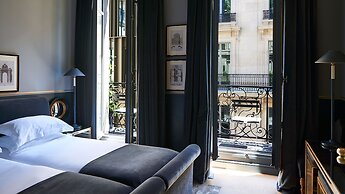 Monsieur George Hotel & Spa – Champs Elysées