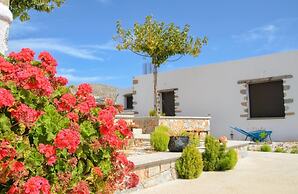 Traditional Apartments Madares