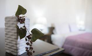 Traditional Apartments Madares