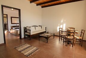 Traditional Apartments Madares