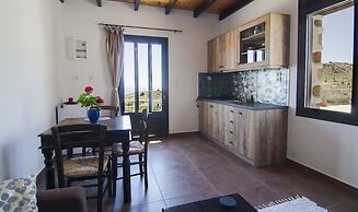 Traditional Apartments Madares