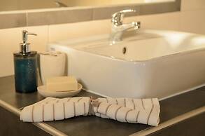 Traditional Apartments Madares