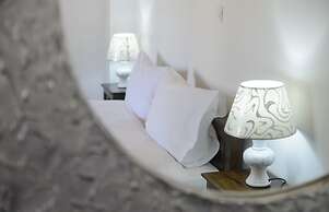 Traditional Apartments Madares