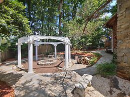 McKinley Edwards Inn