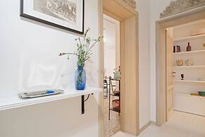 San Giovanni in Monte Apartment