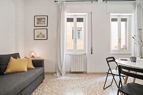 San Giovanni in Monte Apartment