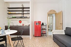 San Giovanni in Monte Apartment