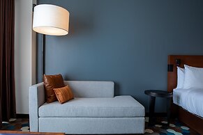 DoubleTree by Hilton Celaya