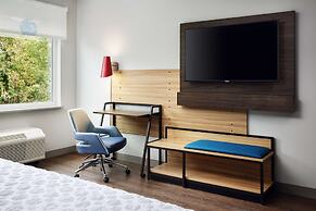 Tru by Hilton Atlanta Northlake Parkway, GA