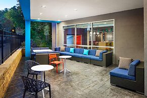 Tru by Hilton Atlanta Northlake Parkway, GA