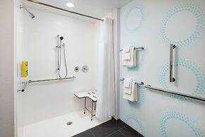 Tru by Hilton Atlanta Northlake Parkway, GA