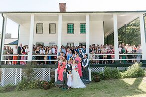 The Anderson Cottage Bed & Breakfast