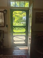 The Anderson Cottage Bed & Breakfast