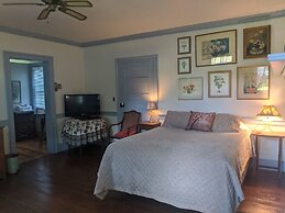 The Anderson Cottage Bed & Breakfast