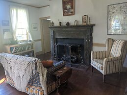 The Anderson Cottage Bed & Breakfast