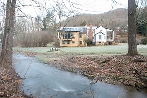 The Anderson Cottage Bed & Breakfast