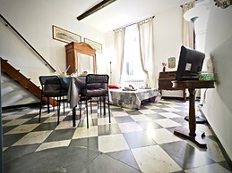 Caratteristica Dimora Degli Incrociati