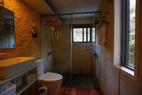 Nanjing Tulou Herongzhuang Inn