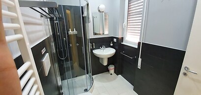 Little Rose Guest House