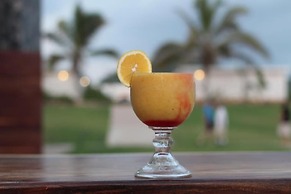 Playa Esperanza Resort