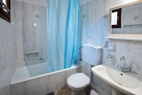 New Aurora Apts Studios