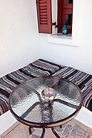 New Aurora Apts Studios