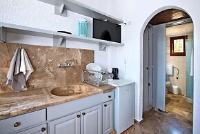 New Aurora Apts Studios