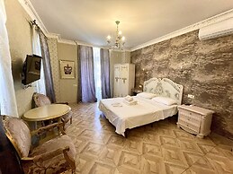 Silver 34 Boutique Hotel