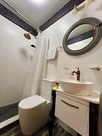 Silver 34 Boutique Hotel
