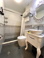 Silver 34 Boutique Hotel