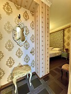 Silver 34 Boutique Hotel