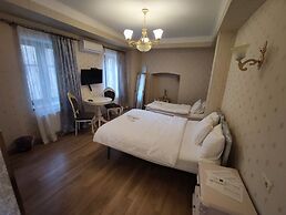 Silver 34 Boutique Hotel