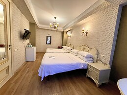Silver 34 Boutique Hotel