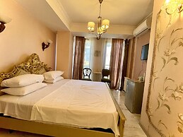 Silver 34 Boutique Hotel