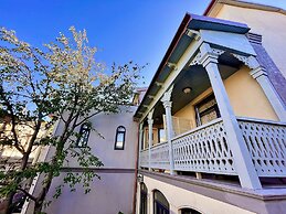 Silver 34 Boutique Hotel