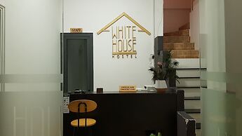 White House Hostel