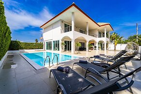 Modern 4 Bedrooms Pool Villa - VY