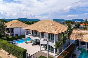 Modern 4 Bedrooms Pool Villa - VY