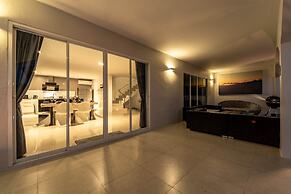 Modern 4 Bedrooms Pool Villa - VY