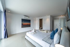 Modern 4 Bedrooms Pool Villa - VY