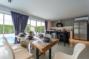 Modern 4 Bedrooms Pool Villa - VY